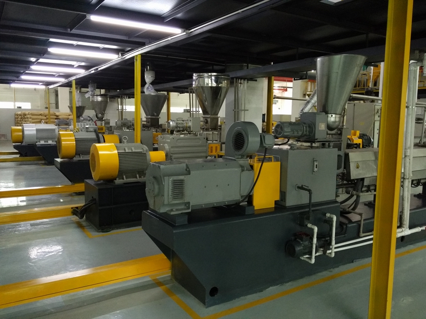 塑伯新材料生產設備 塑伯新材料生產設備